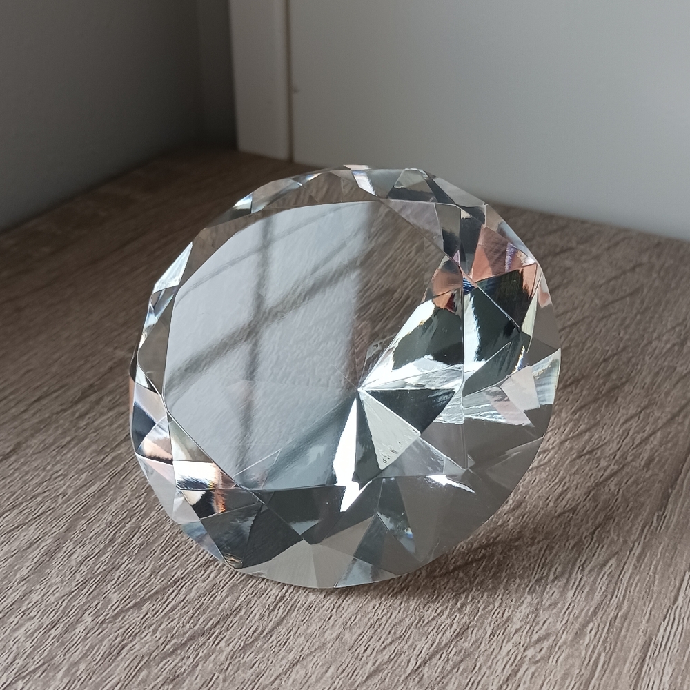 Glass Crystal Diamond Paperweight / Suncatcher ☀️💎